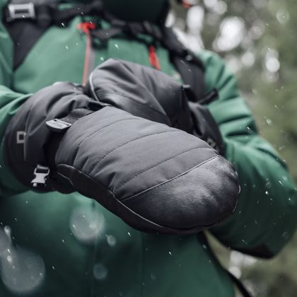 DLX Adults Ski Mittens Thoren in Black