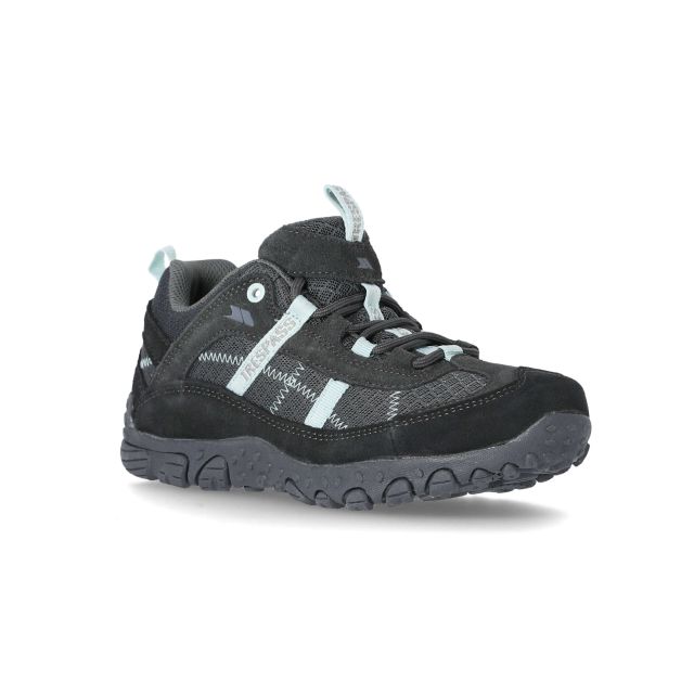 trespass fell female trainer