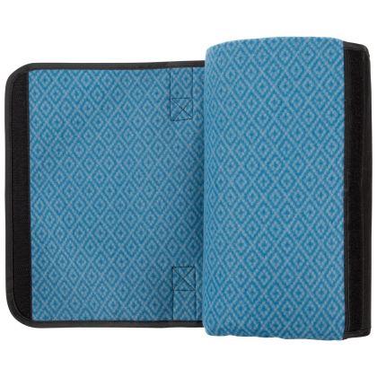 Trespass Waterproof Blanket 135 x 120cm in Rich teal pattern